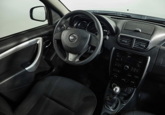 Подержанный автомобиль Nissan Terrano 2019 года (8 фото)