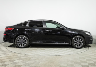 Подержанный автомобиль Kia Optima Sedan 2019 года (4 фото)