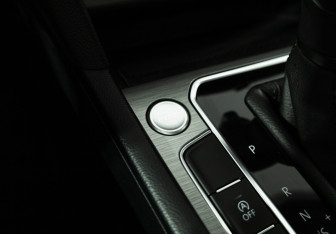 Подержанный автомобиль Volkswagen Passat Sedan 2021 года (19 фото)