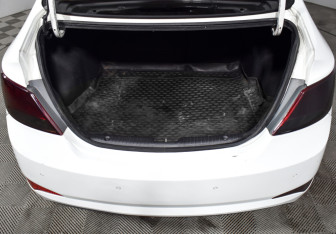 Подержанный автомобиль Hyundai Solaris Sedan 2015 года (19 фото)