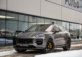Подержанный автомобиль Porsche Cayenne 2023 года (35 фото)