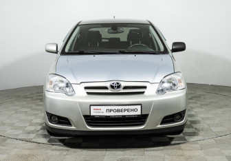 Подержанный автомобиль Toyota Corolla Hatchback 2006 года (2 фото)