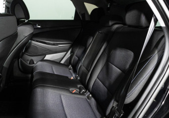 Подержанный автомобиль Hyundai Tucson 2017 года (10 фото)