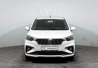 Подержанный автомобиль Suzuki Ertiga 2022 года (2 фото)
