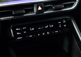 Подержанный автомобиль Kia K5 2022 года (19 фото)