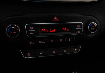 Подержанный автомобиль Kia Sorento 2019 года (17 фото)