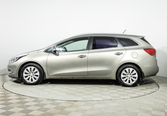 Подержанный автомобиль Kia Ceed Wagon 2013 года (8 фото)