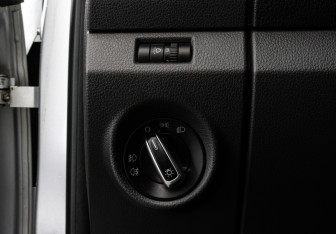 Подержанный автомобиль Volkswagen Amarok 2013 года (15 фото)