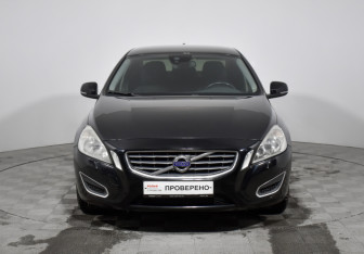 Подержанный автомобиль Volvo S60 2013 года (2 фото)