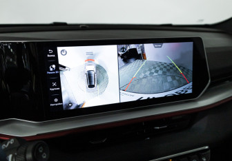 Подержанный автомобиль Geely Coolray 2023 года (17 фото)