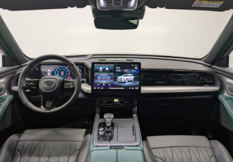 Новый GAC GS8 2025 (10 фото)