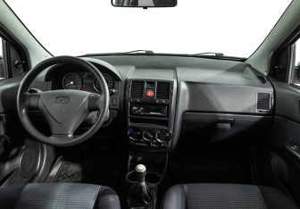 Подержанный автомобиль Hyundai Getz 2008 года (13 фото)