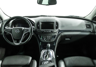 Подержанный автомобиль Opel Insignia Sedan 2013 года (13 фото)