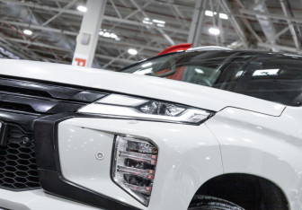 Подержанный автомобиль Mitsubishi Montero Sport 2022 года (2 фото)
