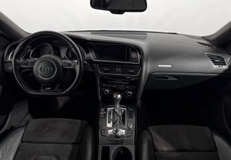 Подержанный автомобиль Audi S5 Liftback 2012 года (16 фото)