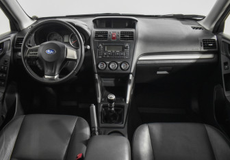 Подержанный автомобиль Subaru Forester Suv 2014 года (13 фото)