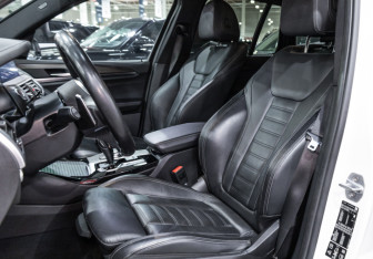 Подержанный автомобиль BMW X3 2019 года (15 фото)