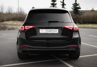 Подержанный автомобиль Mercedes-Benz GLE 2019 года (11 фото)