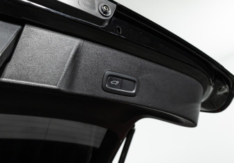 Подержанный автомобиль Volvo XC40 2019 года (19 фото)