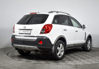 Подержанный автомобиль Opel Antara 2012 года (5 фото)