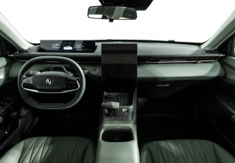 Подержанный автомобиль Changan Lamore 2023 года (13 фото)