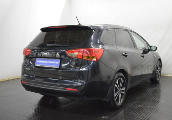 Подержанный автомобиль Kia Ceed Wagon 2013 года (5 фото)