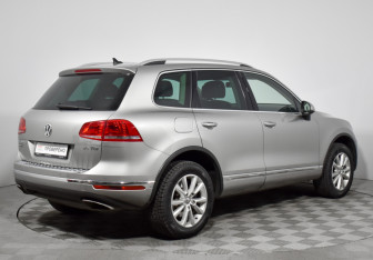 Подержанный автомобиль Volkswagen Touareg 2016 года (5 фото)