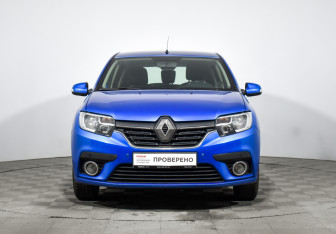 Подержанный автомобиль Renault Sandero 2019 года (2 фото)