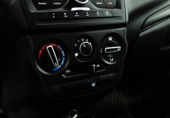 Подержанный автомобиль LADA (ВАЗ) Granta Sedan 2021 года (16 фото)