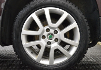 Подержанный автомобиль Skoda Yeti 2012 года (9 фото)