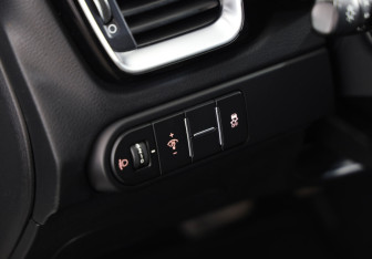 Подержанный автомобиль Kia Ceed Hatchback 2018 года (19 фото)