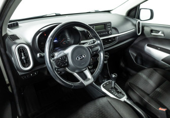 Подержанный автомобиль Kia Picanto 2018 года (11 фото)