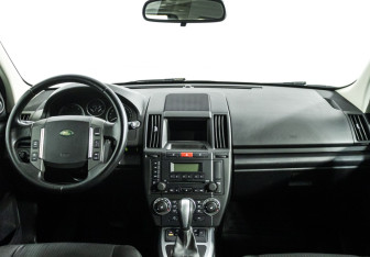 Подержанный автомобиль Land Rover Freelander 2010 года (13 фото)
