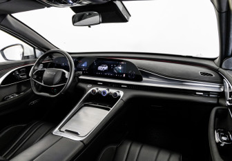 Подержанный автомобиль Exeed TXL 2023 года (10 фото)