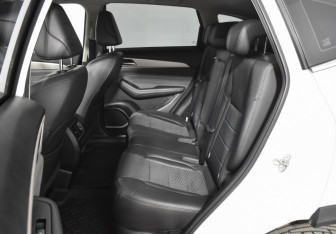 Подержанный автомобиль Haval F7 2024 года (11 фото)