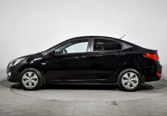 Подержанный автомобиль Hyundai Solaris Hatchback 2014 года (8 фото)