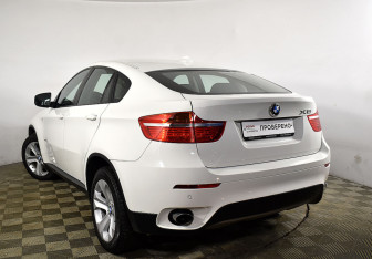 Подержанный автомобиль BMW X6 2012 года (3 фото)