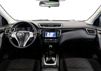 Подержанный автомобиль Nissan Qashqai 2018 года (10 фото)