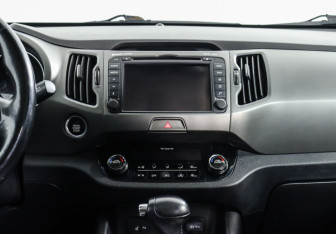 Подержанный автомобиль Kia Sportage 2014 года (14 фото)