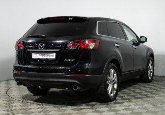 Подержанный автомобиль Mazda CX-9 2013 года (5 фото)