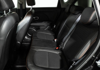 Подержанный автомобиль Kia Soul 2017 года (10 фото)