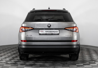 Подержанный автомобиль Skoda Kodiaq 2019 года (6 фото)