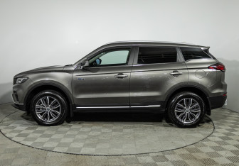 Подержанный автомобиль Geely Atlas Pro 2023 года (8 фото)