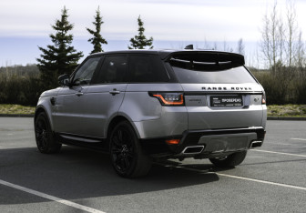 Подержанный автомобиль Land Rover Range Rover Sport 2022 года (12 фото)