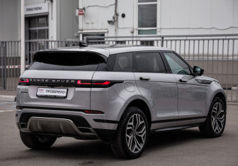 Подержанный автомобиль Land Rover Range Rover Evoque 2024 года (7 фото)