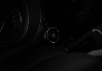 Подержанный автомобиль Mitsubishi Outlander 2017 года (18 фото)