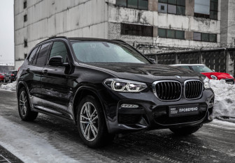 Подержанный автомобиль BMW X3 2018 года (4 фото)