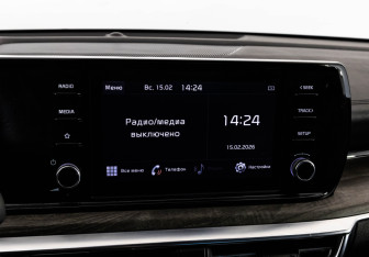 Подержанный автомобиль Kia K5 2021 года (17 фото)