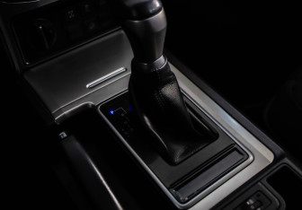 Подержанный автомобиль Toyota Land Cruiser Prado 2020 года (22 фото)