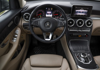 Подержанный автомобиль Mercedes-Benz GLC Coupe 2019 года (12 фото)